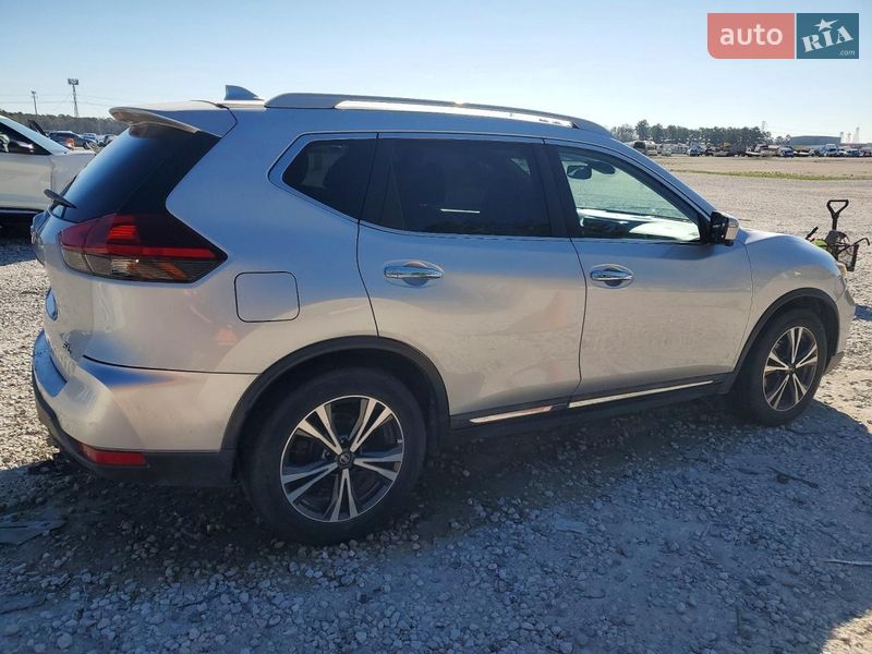 Внедорожник / Кроссовер Nissan Rogue 2018 в Львове