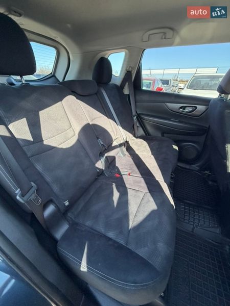 Внедорожник / Кроссовер Nissan Rogue 2016 в Ивано-Франковске