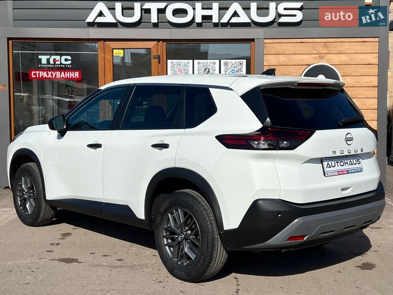 Внедорожник / Кроссовер Nissan Rogue 2023 в Житомире