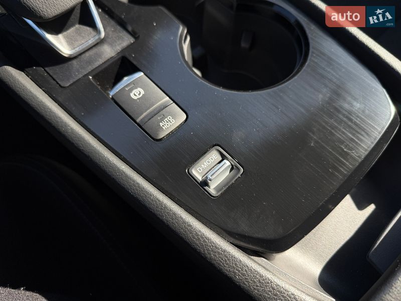 Внедорожник / Кроссовер Nissan Rogue 2023 в Житомире