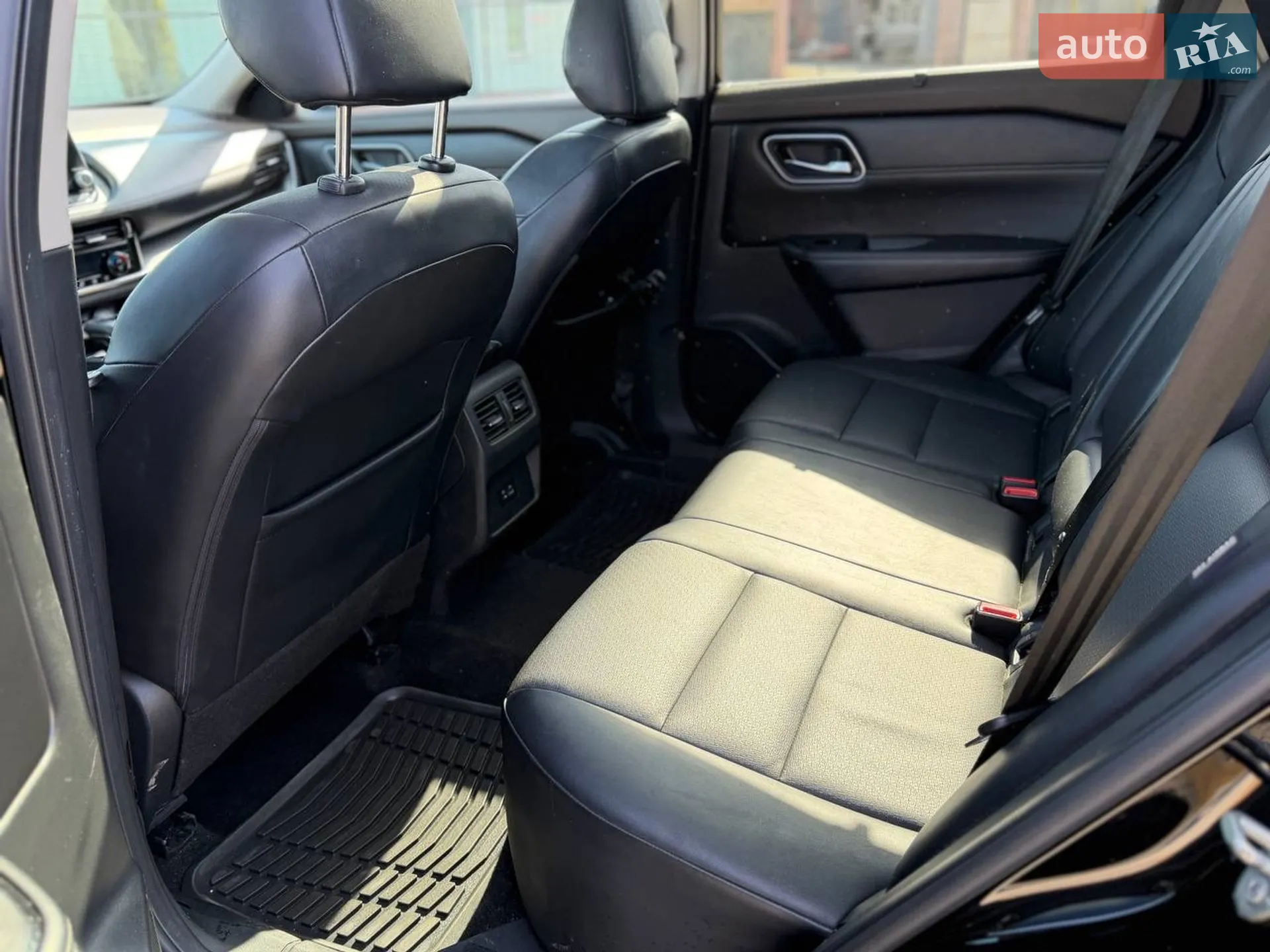 2020 Nissan Rogue - мініатюра 7
