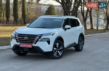 Внедорожник / Кроссовер Nissan Rogue 2021 в Ровно