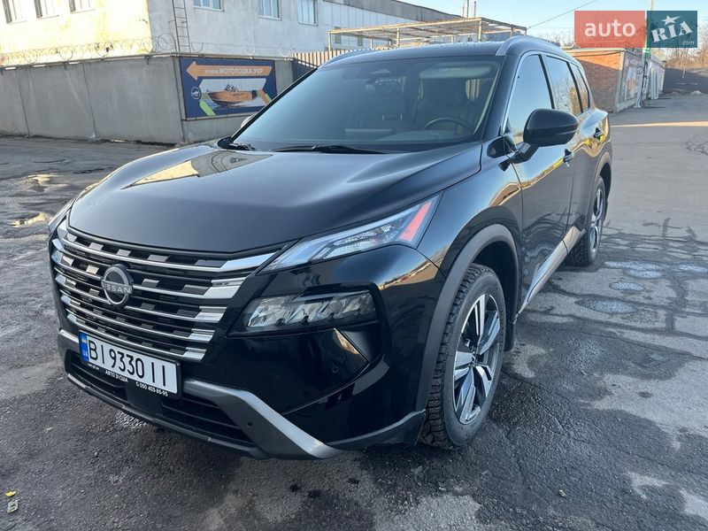 Внедорожник / Кроссовер Nissan Rogue 2024 в Полтаве