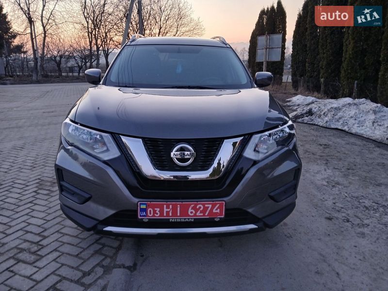 Внедорожник / Кроссовер Nissan Rogue 2018 в Кременце