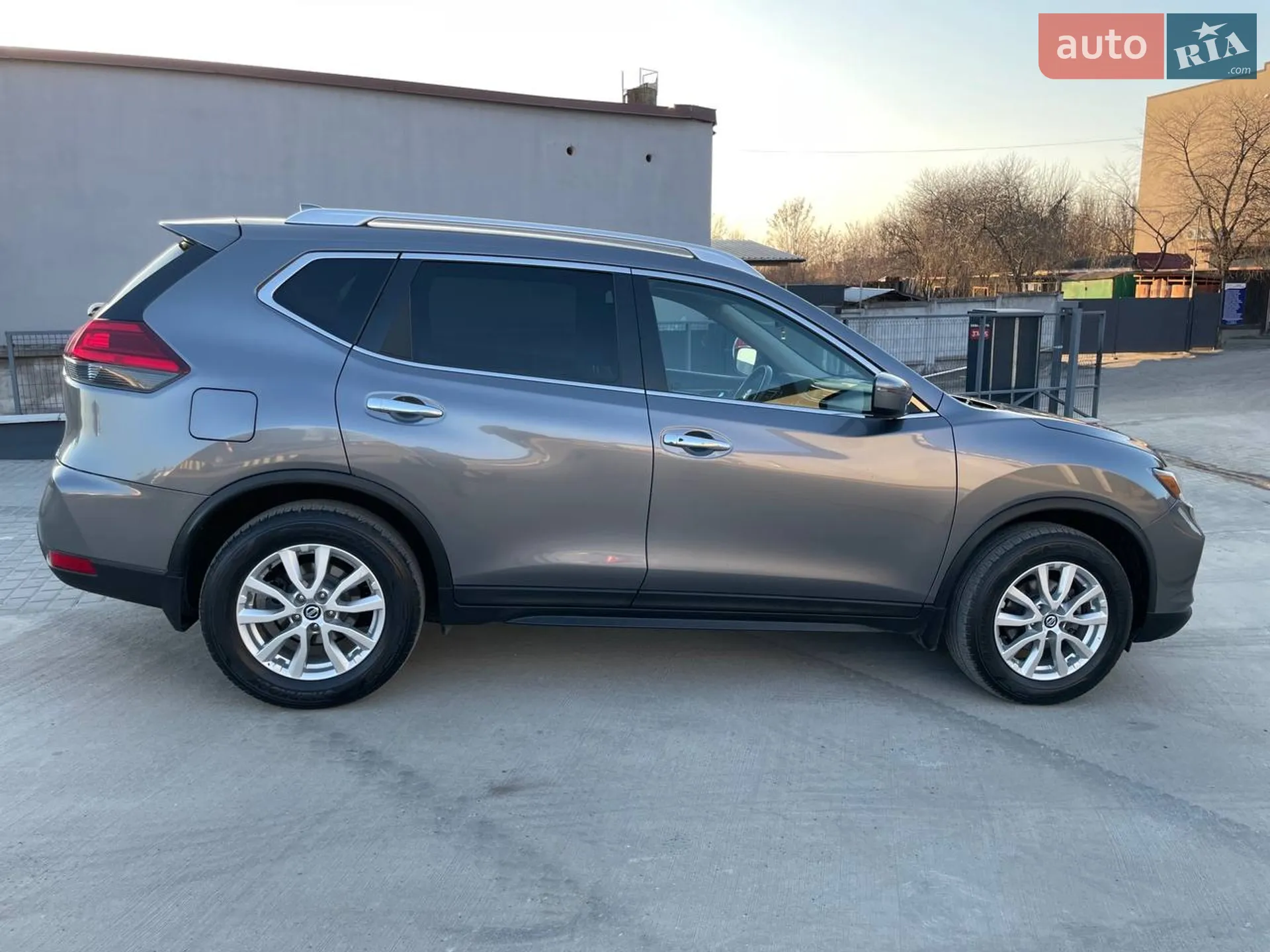 2017 Nissan Rogue - мініатюра 8