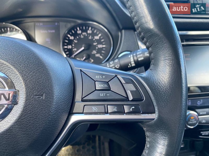 Внедорожник / Кроссовер Nissan Rogue 2018 в Житомире