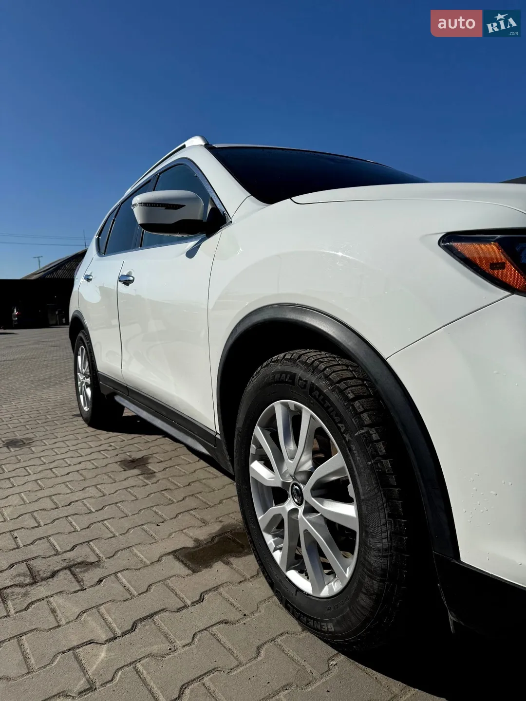 2018 Nissan Rogue - мініатюра 9