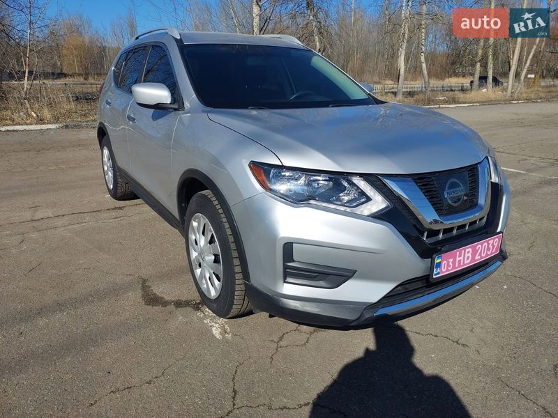 Внедорожник / Кроссовер Nissan Rogue 2017 в Харькове