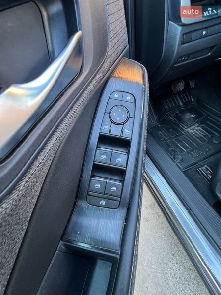 Внедорожник / Кроссовер Nissan Rogue 2021 в Козове