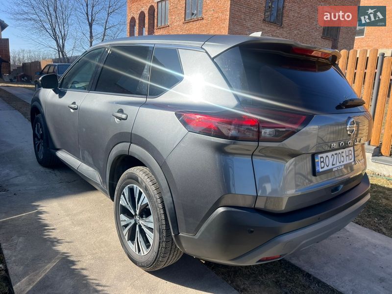 Внедорожник / Кроссовер Nissan Rogue 2021 в Козове