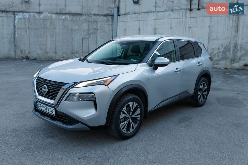 Позашляховик / Кросовер Nissan Rogue 2023 в Дніпрі