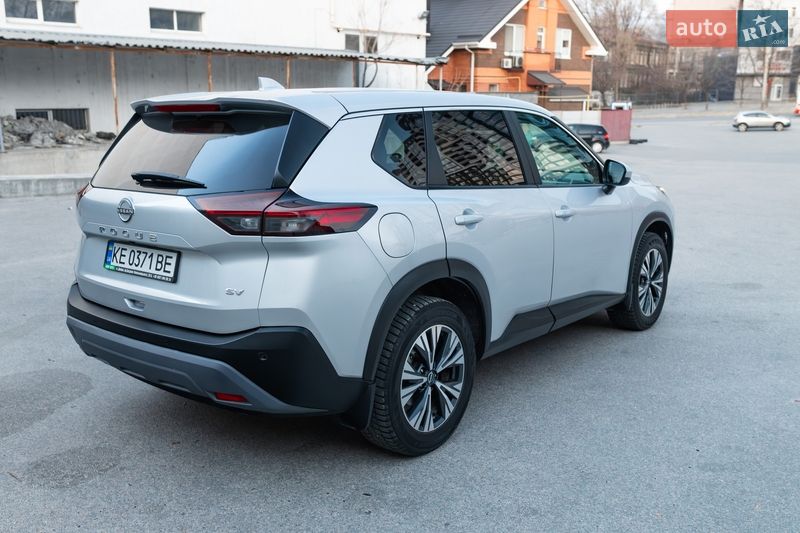 Позашляховик / Кросовер Nissan Rogue 2023 в Дніпрі