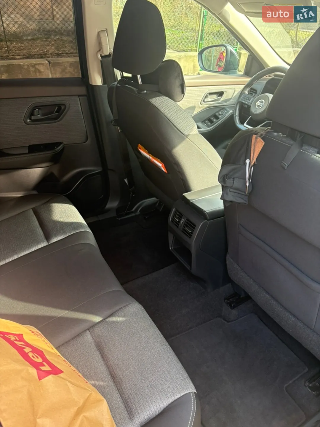 2021 Nissan Rogue - мініатюра 8