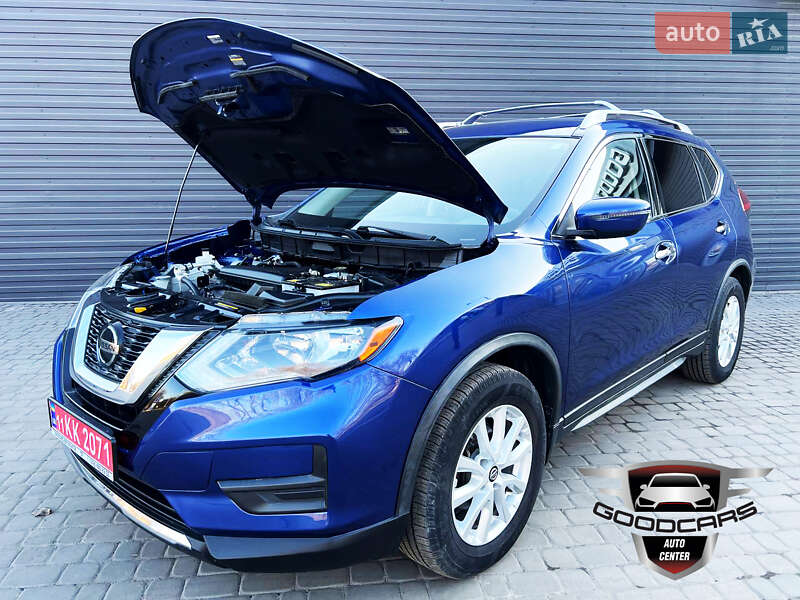 Внедорожник / Кроссовер Nissan Rogue 2018 в Каменском