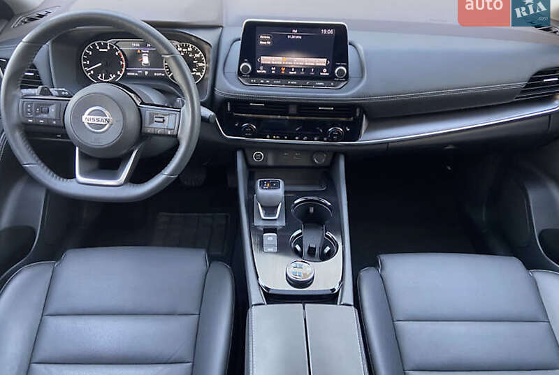 Внедорожник / Кроссовер Nissan Rogue 2021 в Виннице