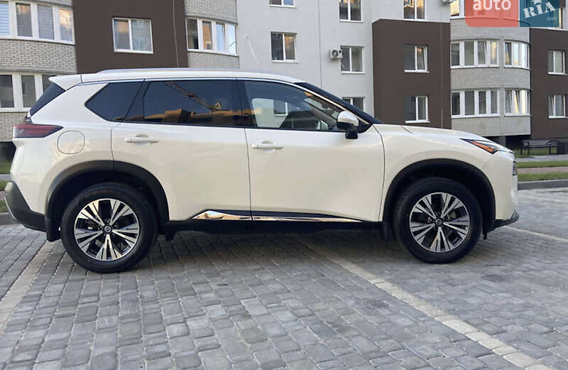 Внедорожник / Кроссовер Nissan Rogue 2021 в Виннице