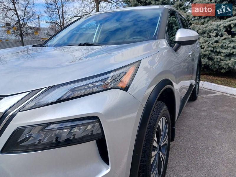 Внедорожник / Кроссовер Nissan Rogue 2023 в Броварах