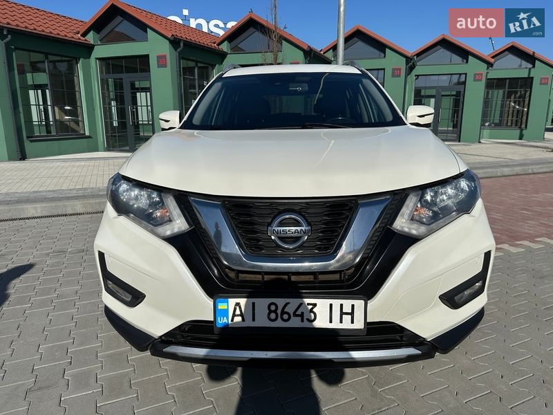 Позашляховик / Кросовер Nissan Rogue 2016 в Ірпені