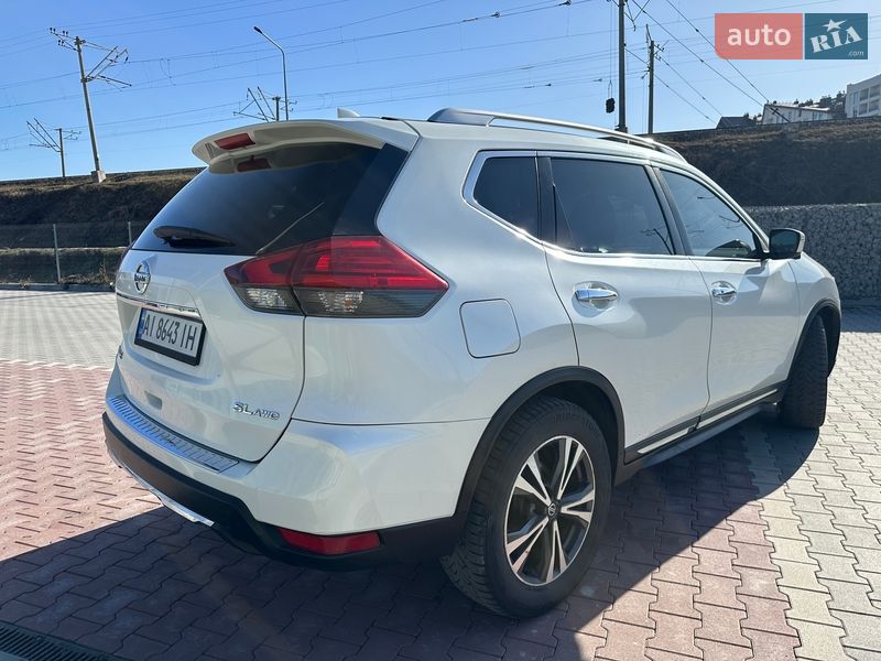 Позашляховик / Кросовер Nissan Rogue 2016 в Ірпені