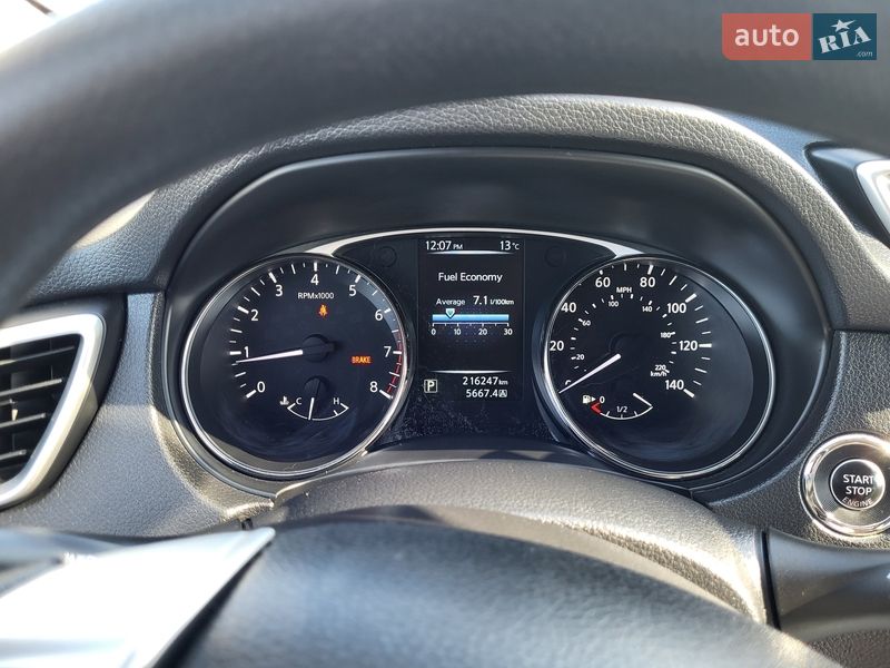 Внедорожник / Кроссовер Nissan Rogue 2015 в Львове