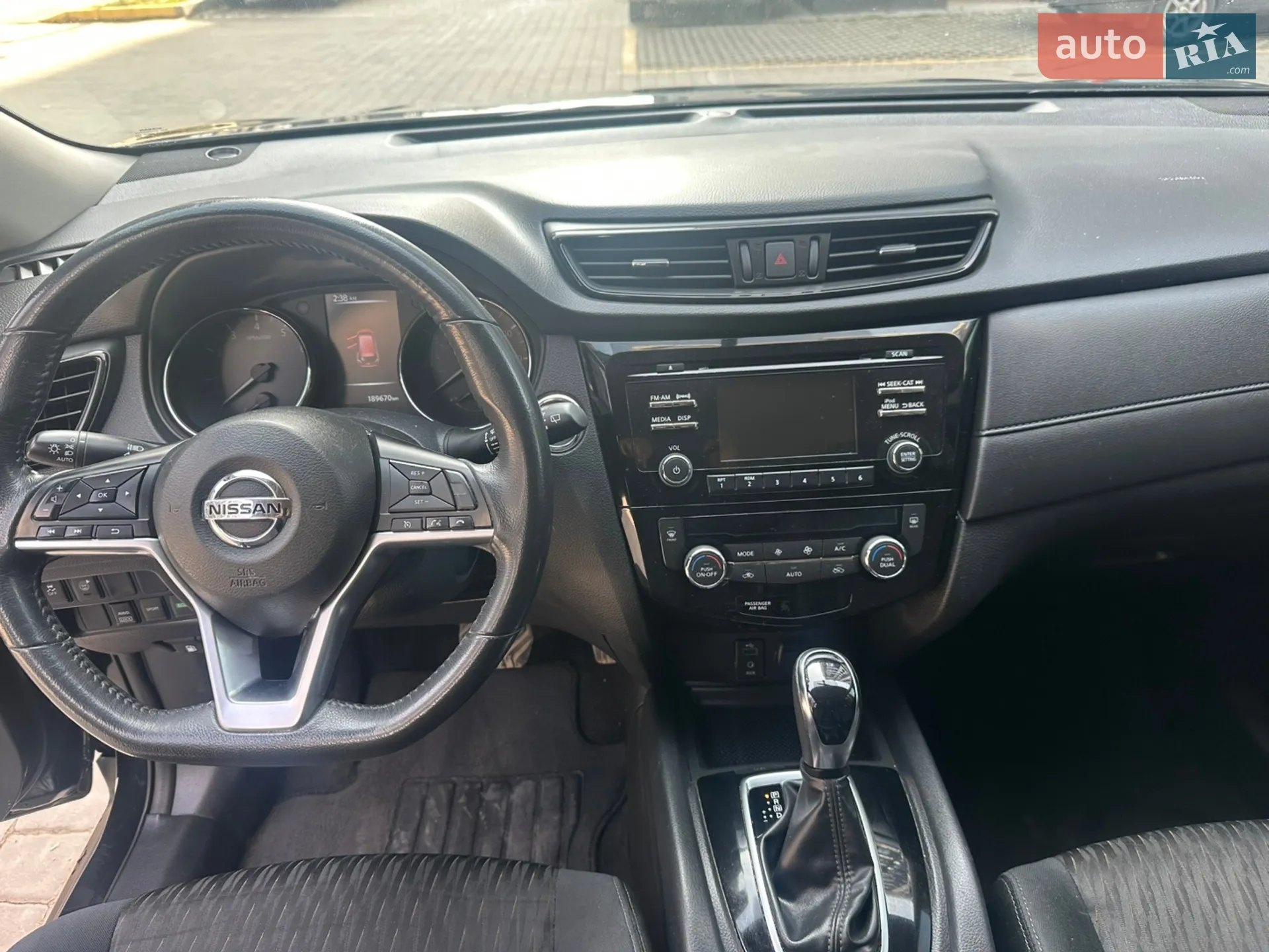 2017 Nissan Rogue - мініатюра 30