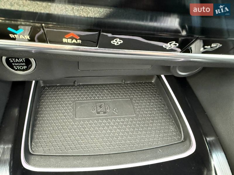 Позашляховик / Кросовер Nissan Rogue 2021 в Києві