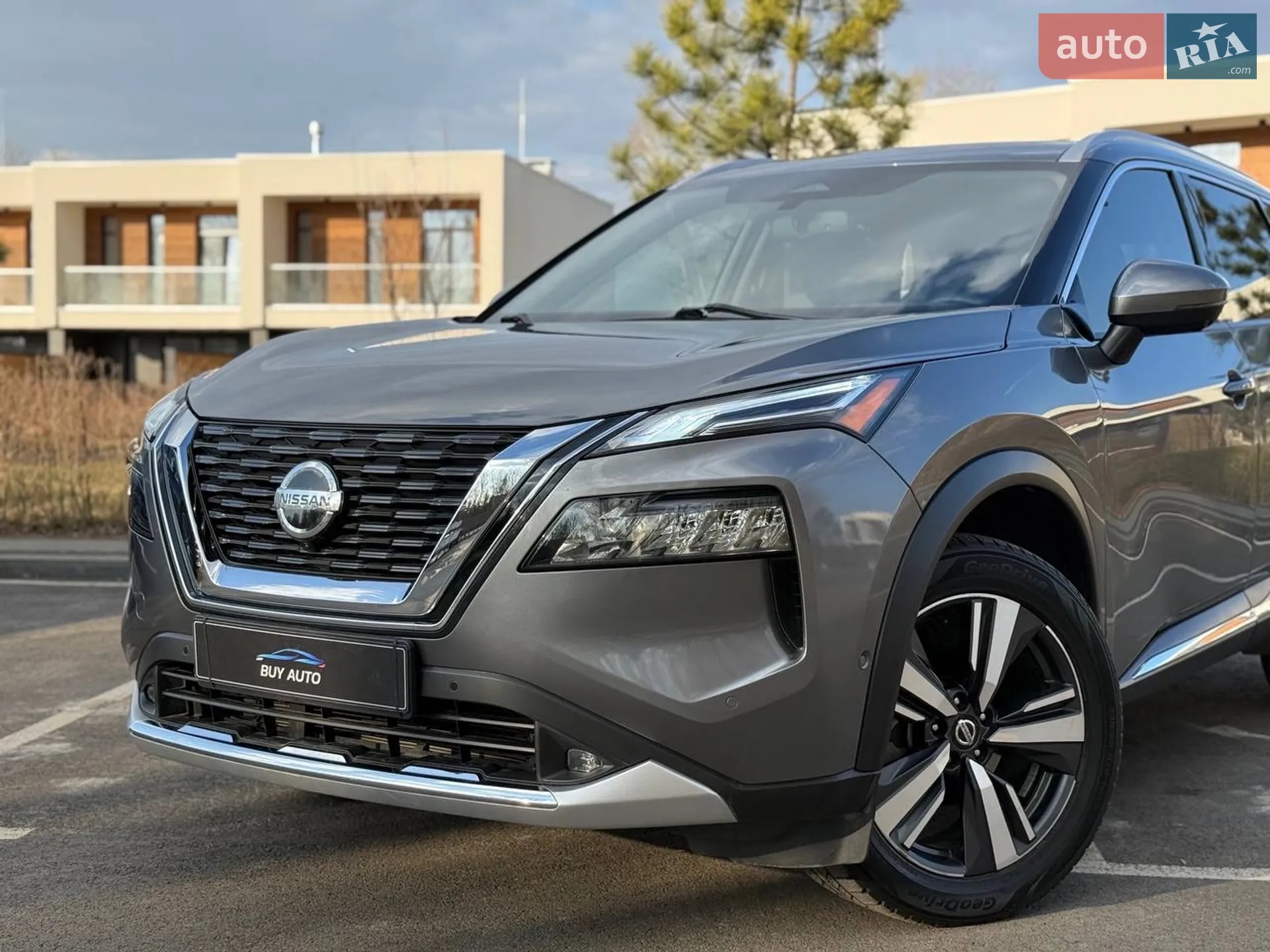 2021 Nissan Rogue - мініатюра 2