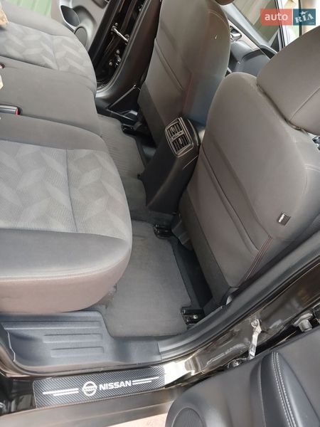 Внедорожник / Кроссовер Nissan Rogue 2016 в Чернигове