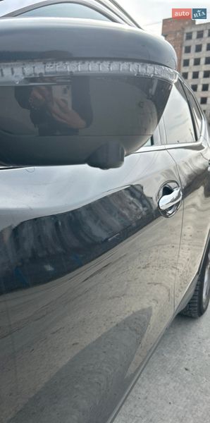 Внедорожник / Кроссовер Nissan Rogue 2016 в Черновцах