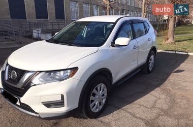 Внедорожник / Кроссовер Nissan Rogue 2017 в Львове