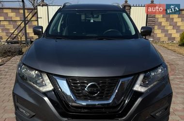 Внедорожник / Кроссовер Nissan Rogue 2018 в Белой Кринице