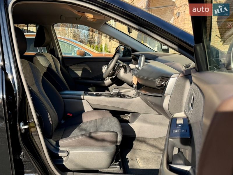 Позашляховик / Кросовер Nissan Rogue 2020 в Києві