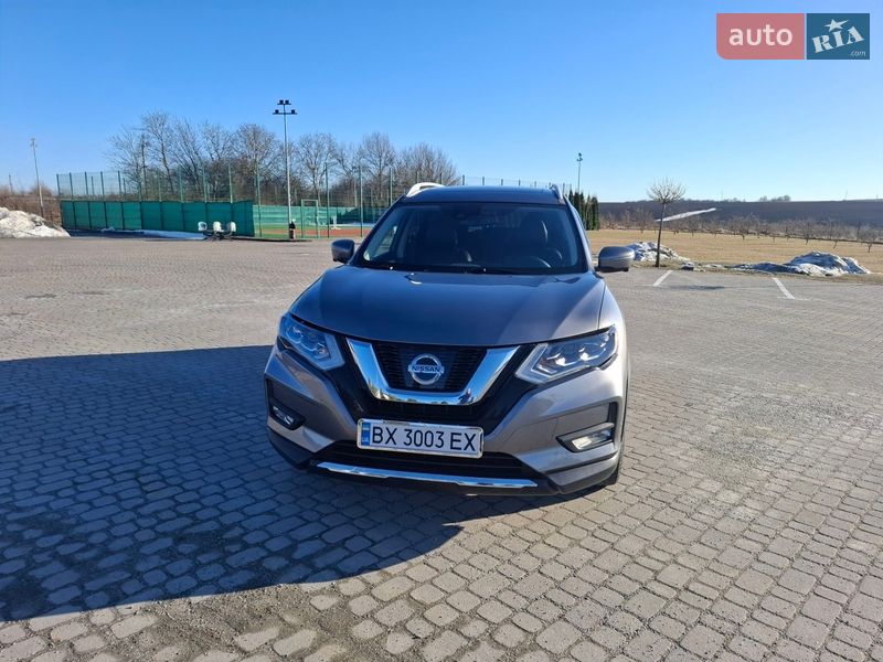 Внедорожник / Кроссовер Nissan Rogue 2016 в Шепетовке