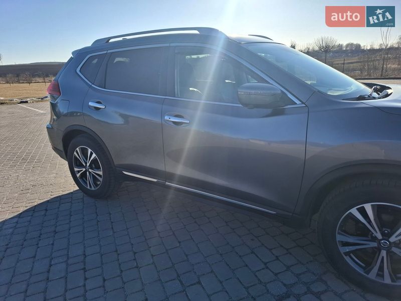 Внедорожник / Кроссовер Nissan Rogue 2016 в Шепетовке