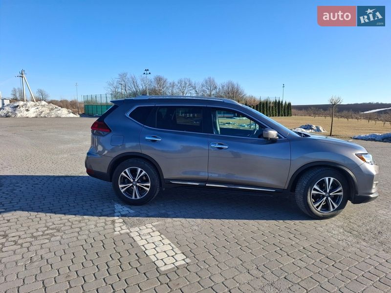 Внедорожник / Кроссовер Nissan Rogue 2016 в Шепетовке