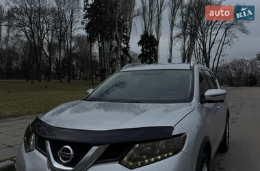 Внедорожник / Кроссовер Nissan Rogue 2015 в Запорожье