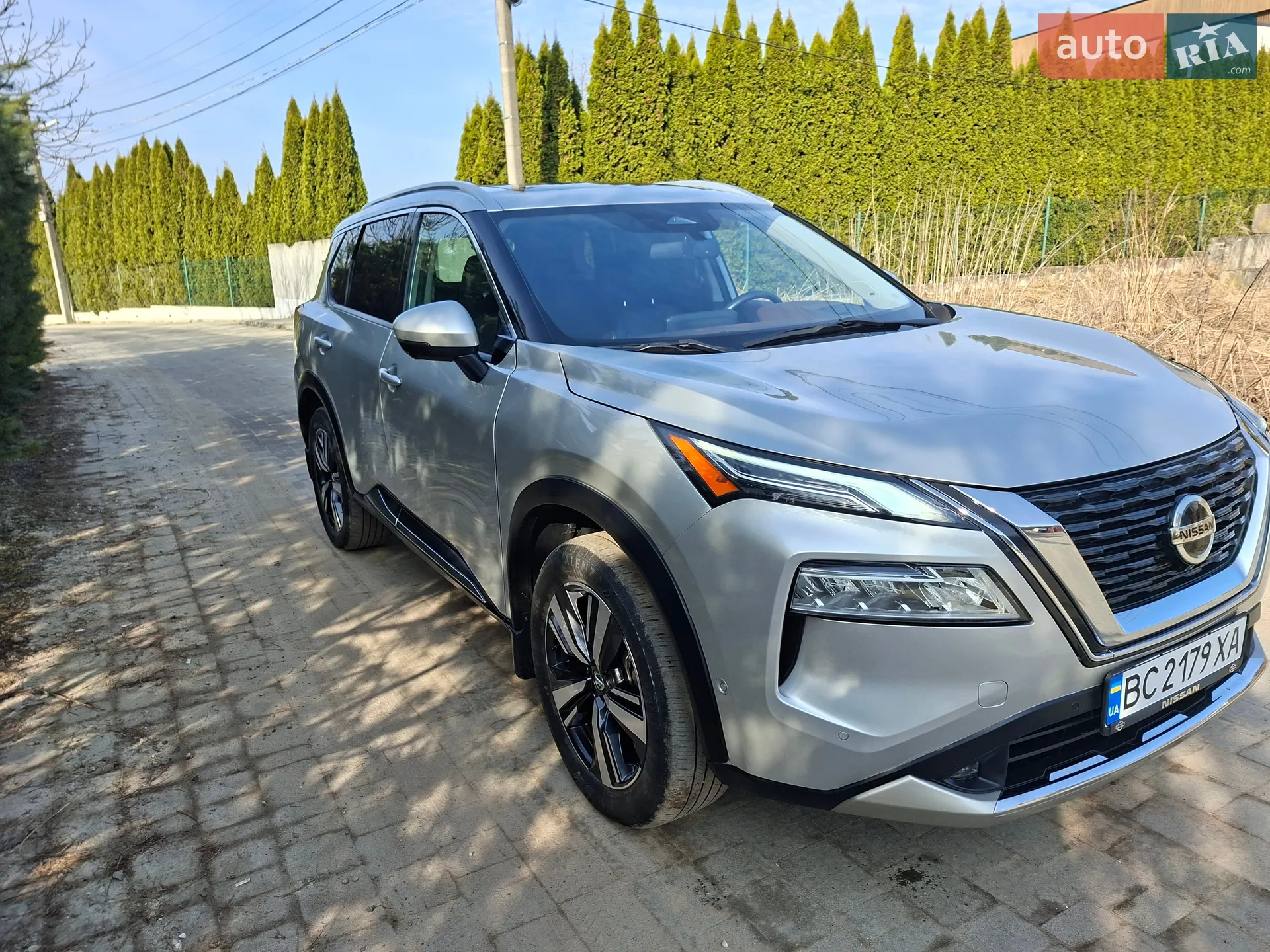 2020 Nissan Rogue - мініатюра 3
