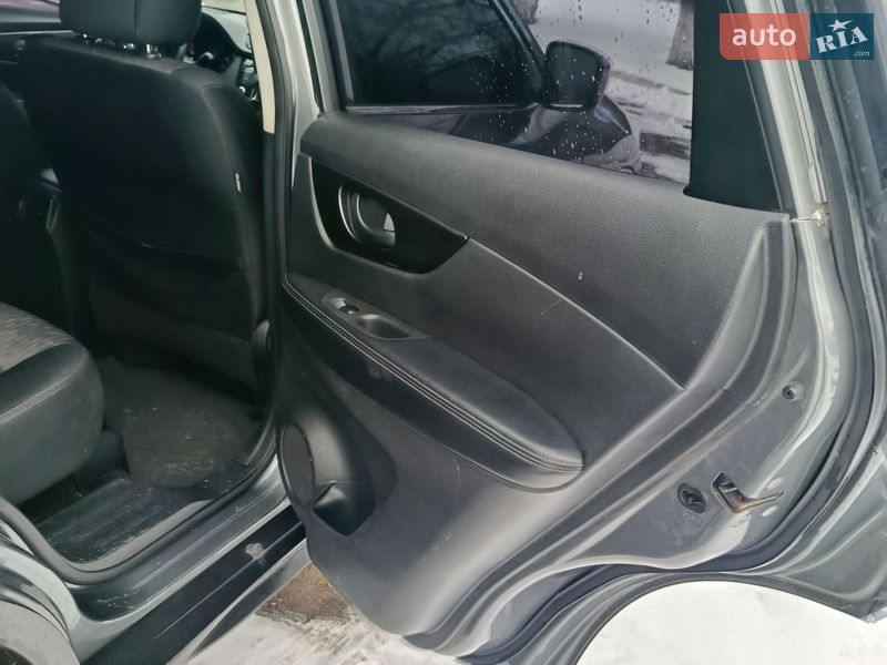 Позашляховик / Кросовер Nissan Rogue 2019 в Шептицькому