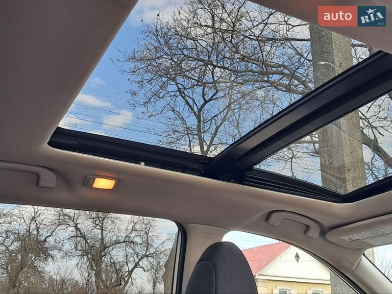 Внедорожник / Кроссовер Nissan Rogue 2017 в Чернигове