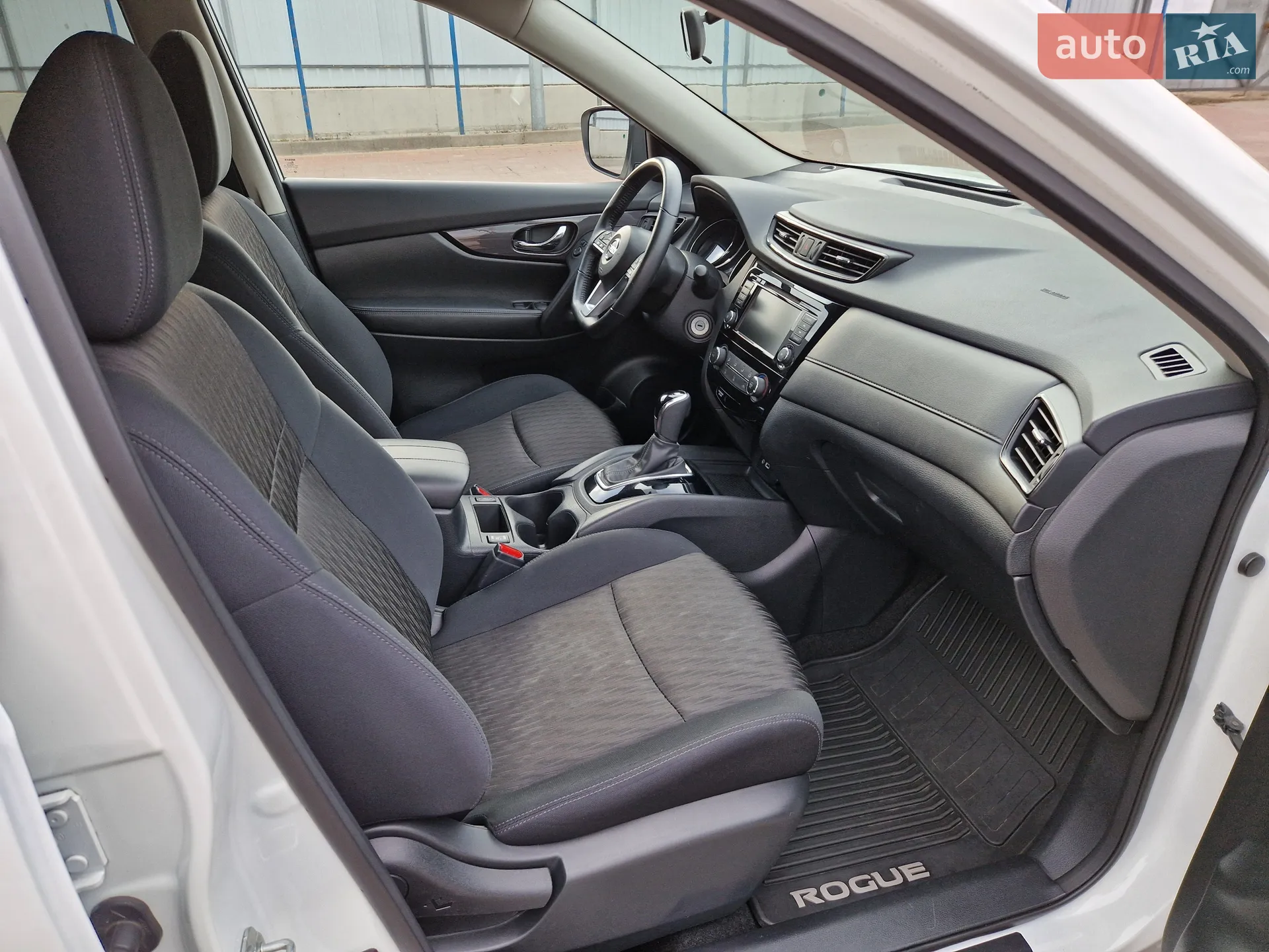 2018 Nissan Rogue - мініатюра 22