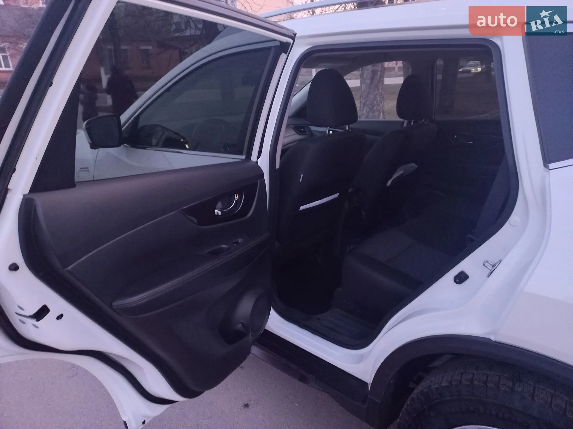 2018 Nissan Rogue - мініатюра 5