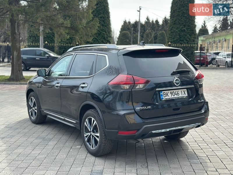 Внедорожник / Кроссовер Nissan Rogue 2018 в Ровно
