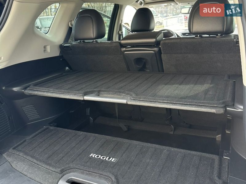 Внедорожник / Кроссовер Nissan Rogue 2018 в Ровно