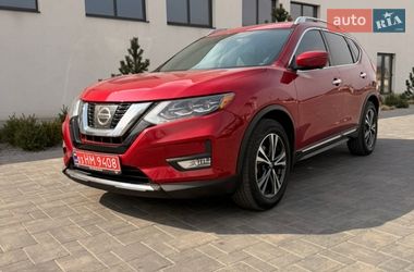 Позашляховик / Кросовер Nissan Rogue 2017 в Луцьку