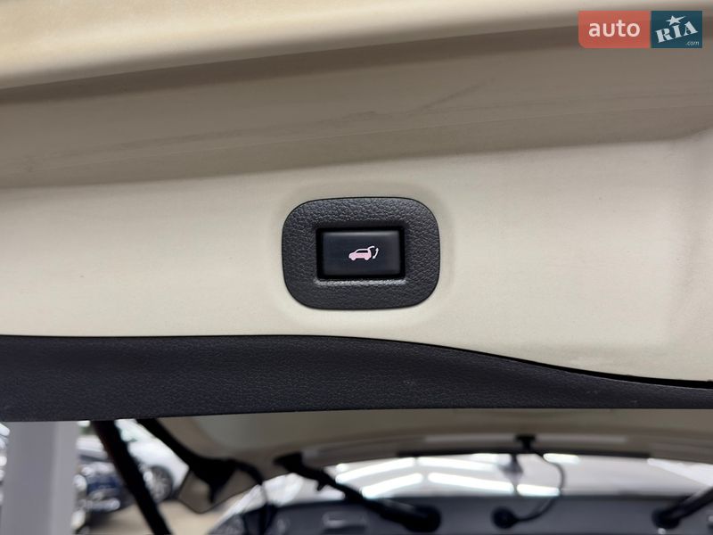 Позашляховик / Кросовер Nissan Rogue 2015 в Харкові