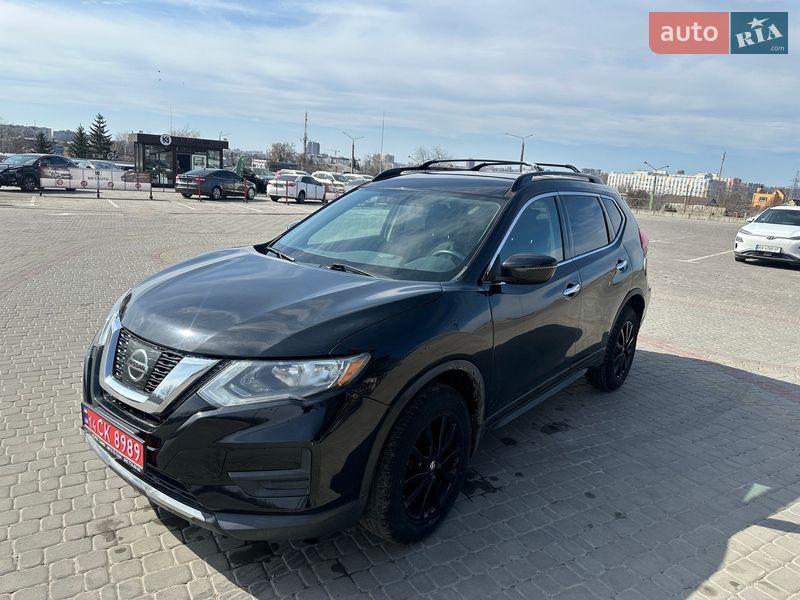 Внедорожник / Кроссовер Nissan Rogue 2017 в Харькове