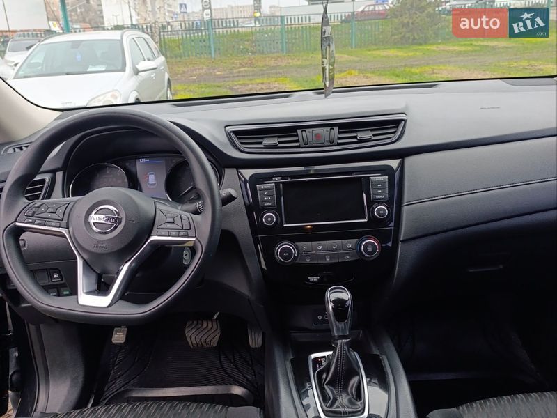 Позашляховик / Кросовер Nissan Rogue 2018 в Олександрії