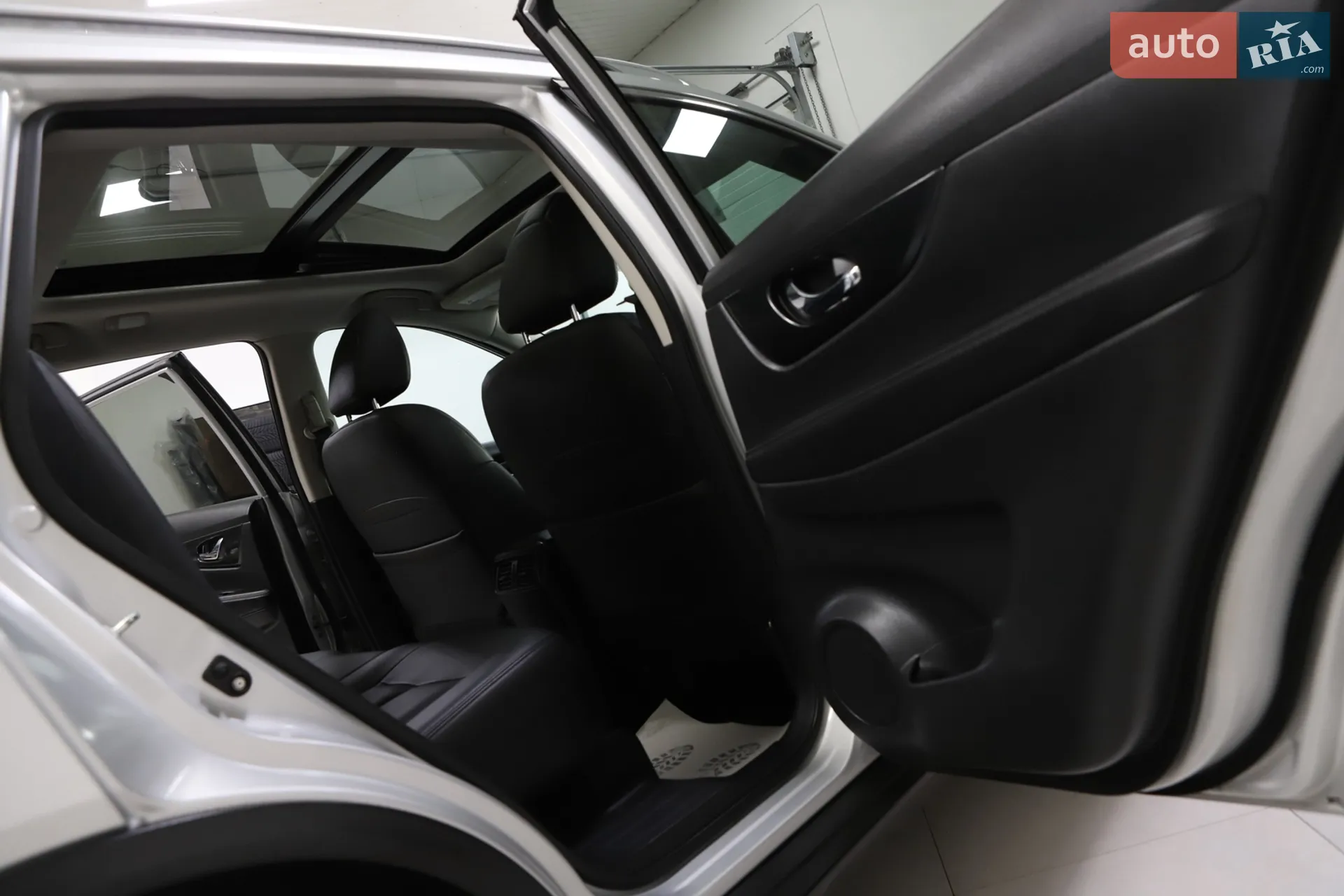 2017 Nissan Rogue - мініатюра 98