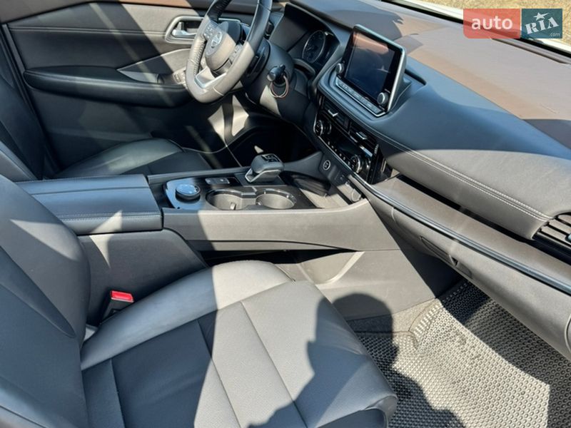 Позашляховик / Кросовер Nissan Rogue 2021 в Києві