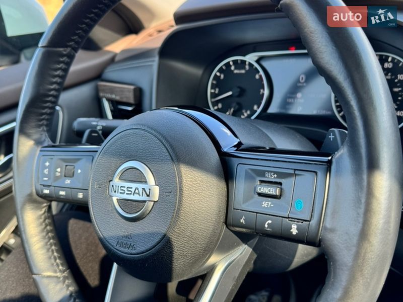 Позашляховик / Кросовер Nissan Rogue 2021 в Києві